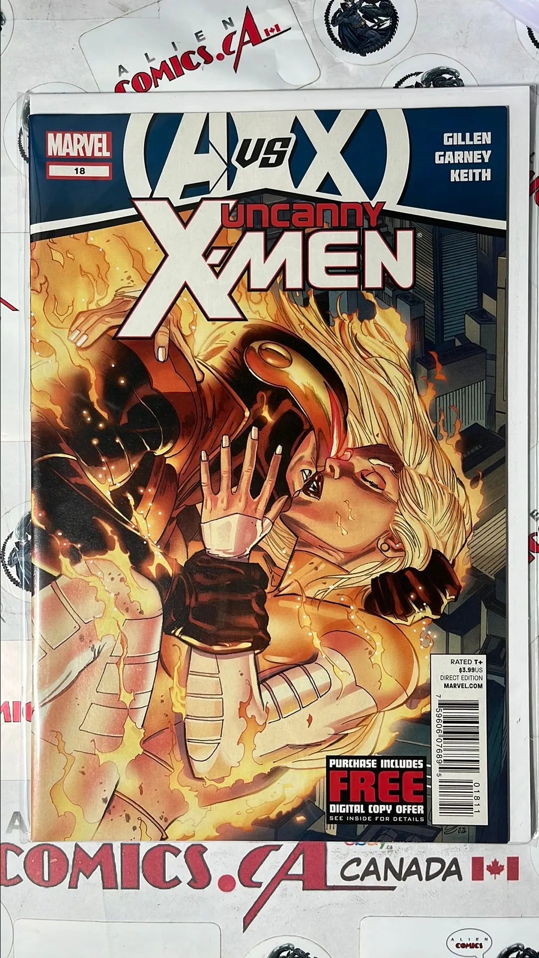 Uncanny X-men (#18 Marvel 2012 AvsX Cyclops & Emma Frost NM)