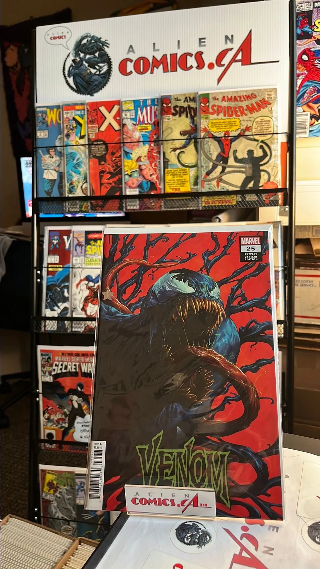 Venom (#25 LGY190 Red Background Variant NM)
