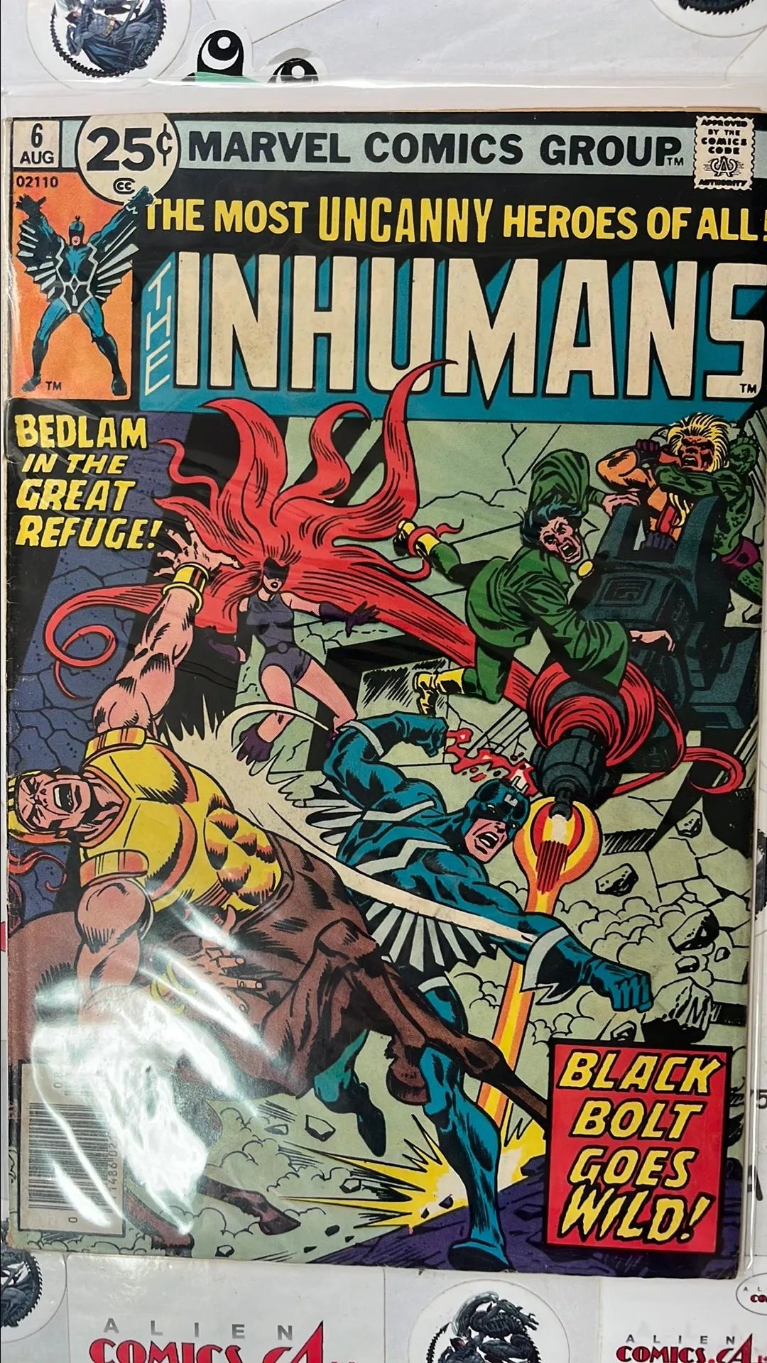 Inhumans (#6 Newsstand Edition Bedlam in the Great Refuge! VF+)