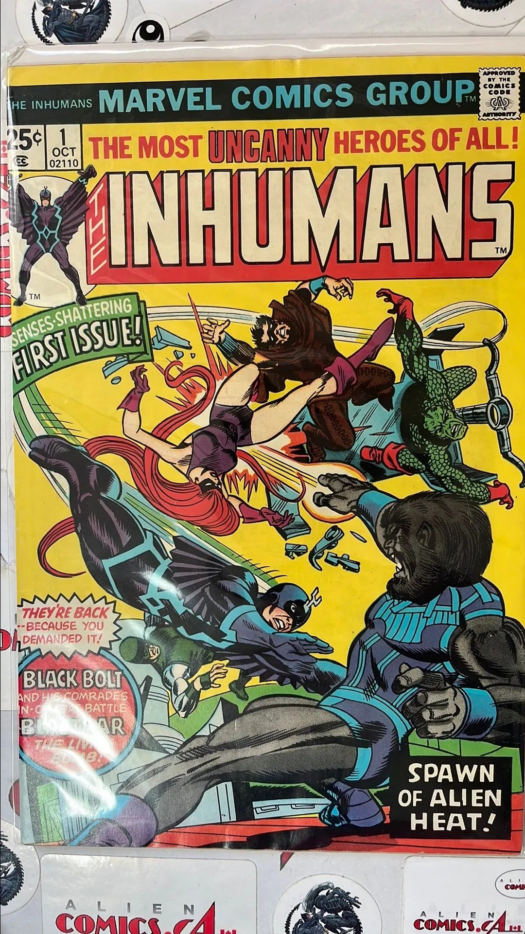 Inhumans (#1 Newsstand Edition Senses-Shattering First Issue Spawn of Alien Heat! VF+)
