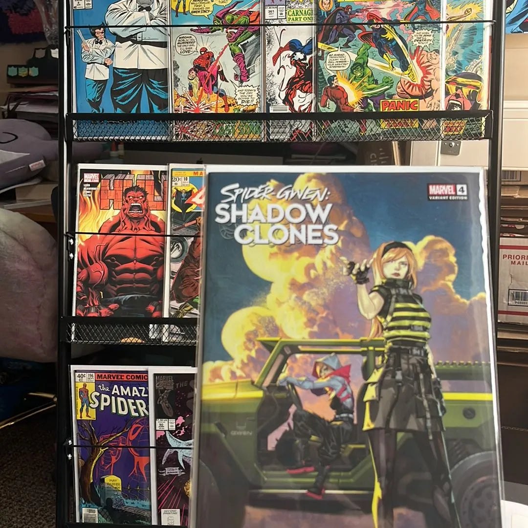 Spider-Gwen: Shadow Clones (#4 Kael Ngu Trade Dress Variant NM)