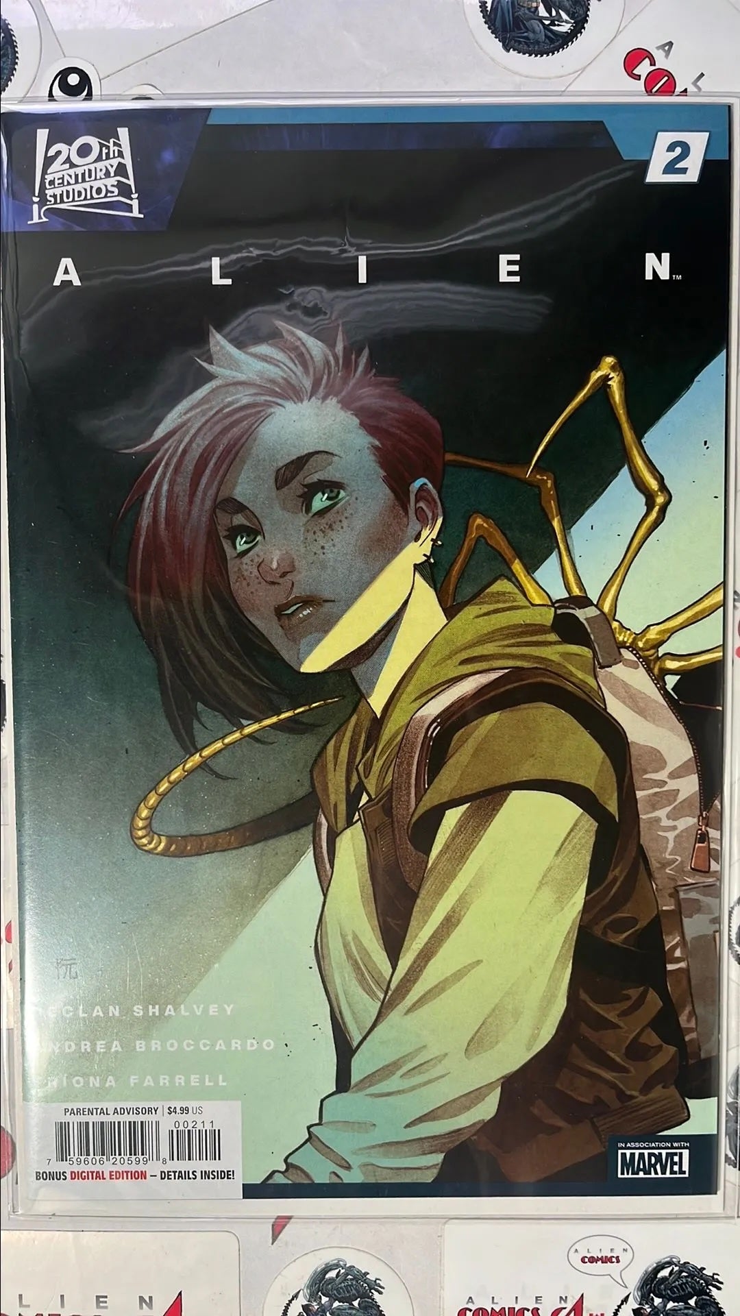 ALIEN (#2 Marvel 2024 Dike Ruan Cover Facehugger on Woman’s Backback NM)