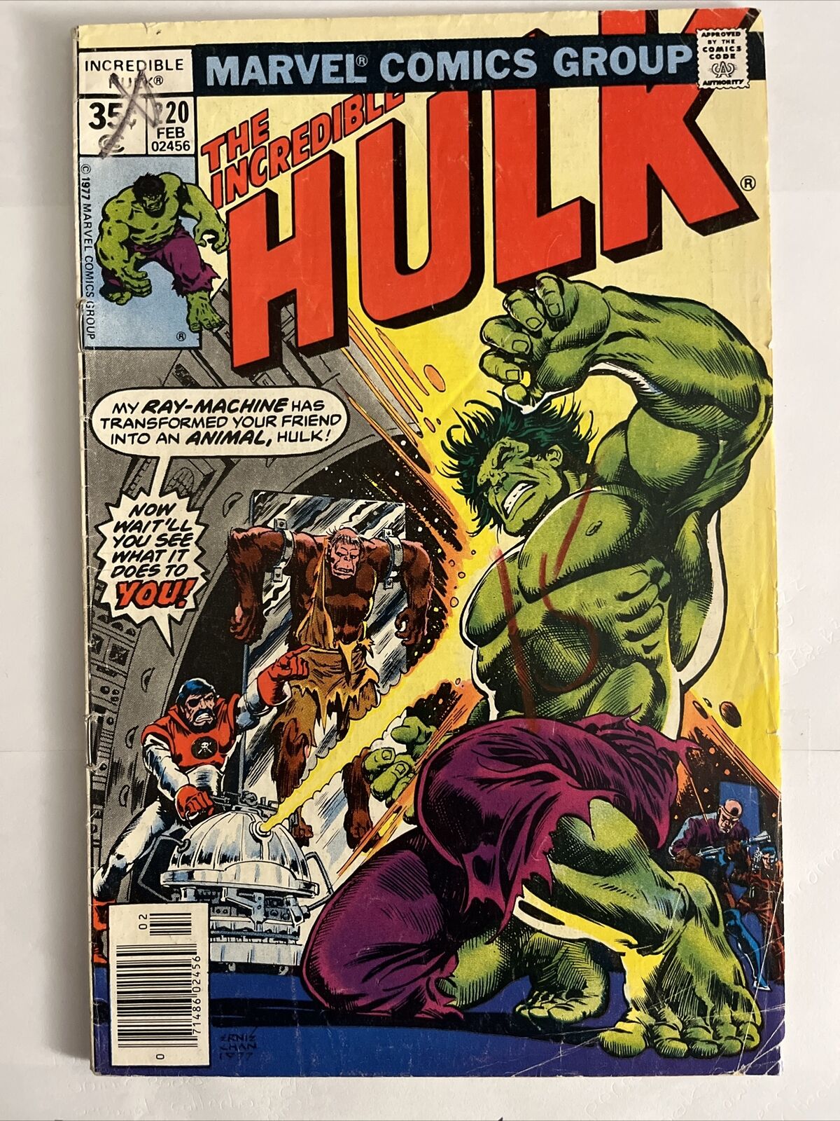 INCREDIBLE HULK 220 Capt. Barracuda app. Marvel 1977 Pizzazz Variant MID GRADE