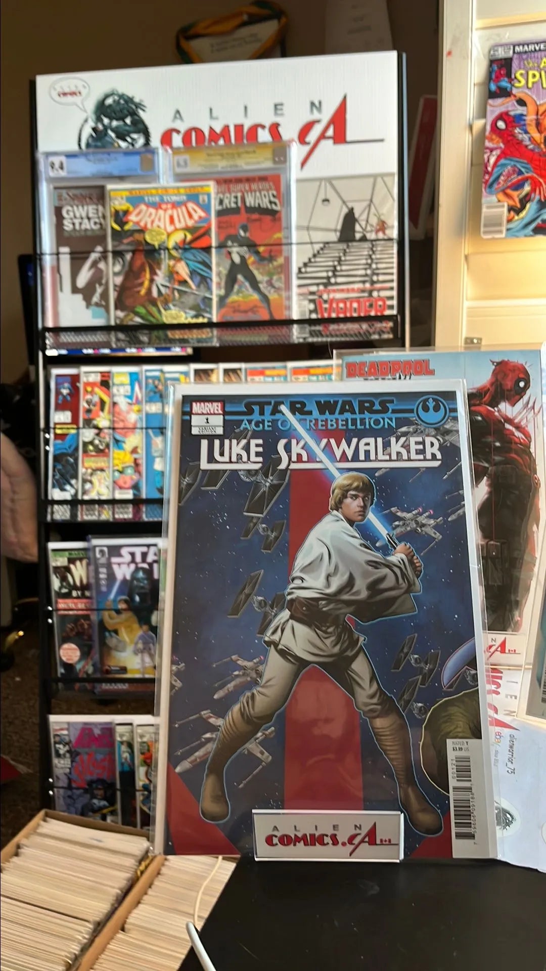 Age of Rebellion (Luke Skywalker #1M McKone Puzzle Piece Variant NM)