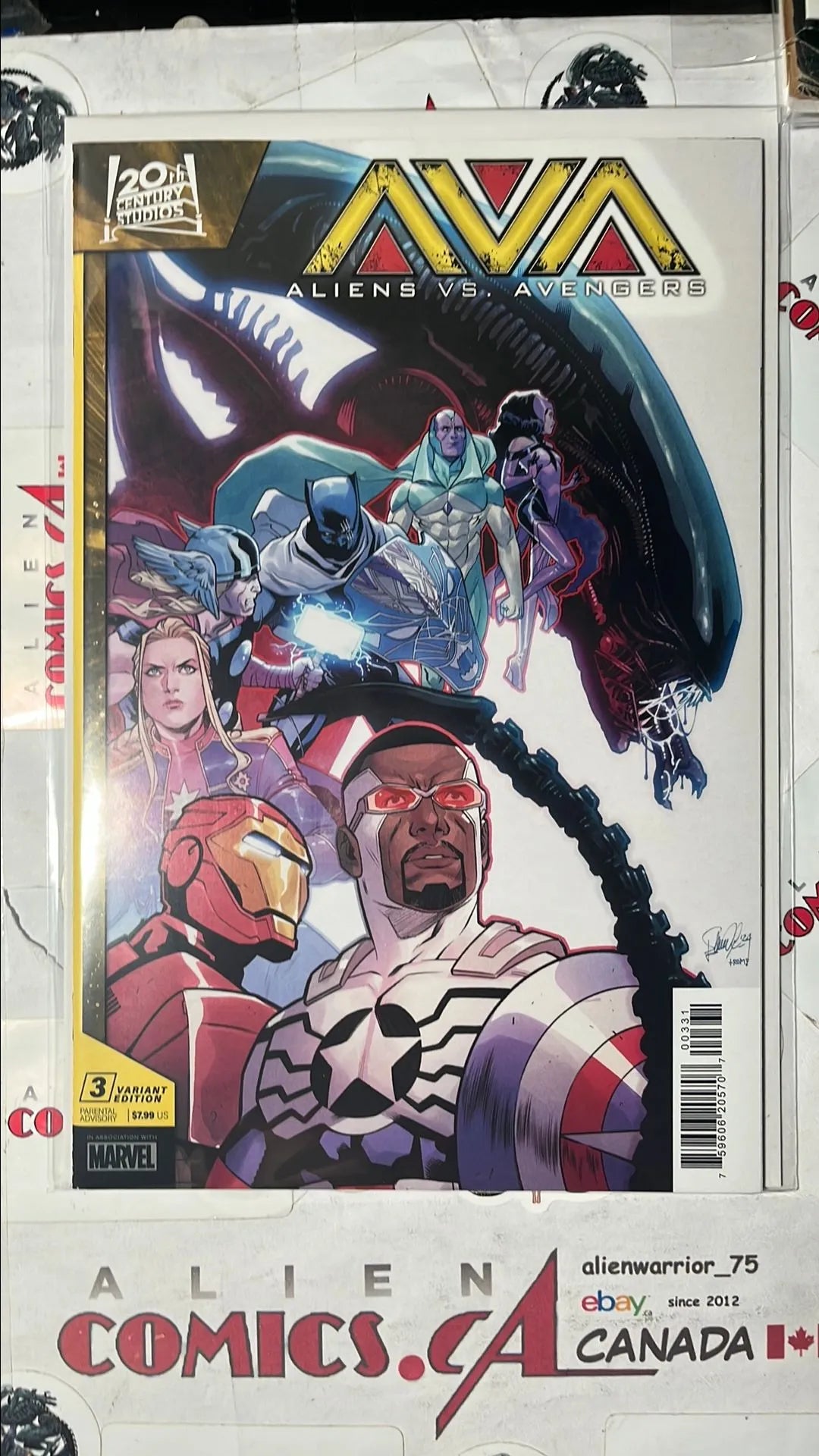 ALIENS vs. Avengers (#3C Elena Casagrande Variant NM)
