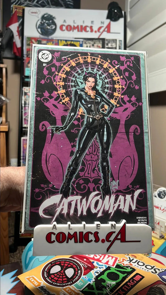 Catwoman (#81 Cedric Poulat Variant 616 Trade Dress Limited to 3000 copies NM)(Catwoman (#81 Cedric Poulat Variant 616 Trade Dress Limited to 3000 copies NM))