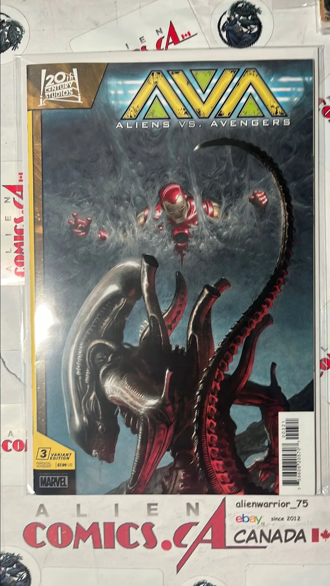 ALIENS vs. Avengers (#3R Paolo Rivera Variant NM)