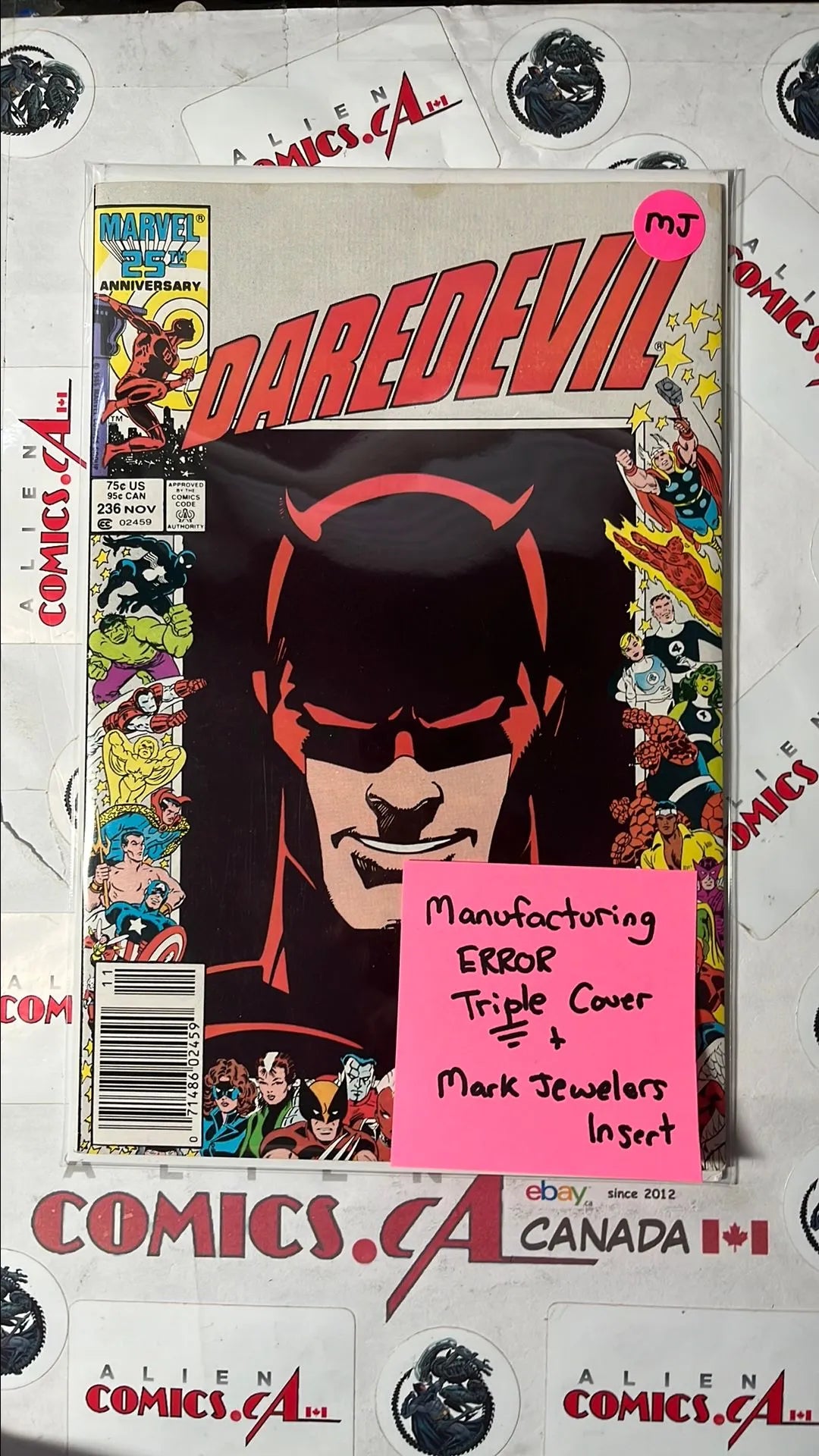 Daredevil (#236 Marvel 25th Anniversary Border Cover Newsstand Edition Mark Jewelers Insert Manufacturing ERROR Triple Cover VF)