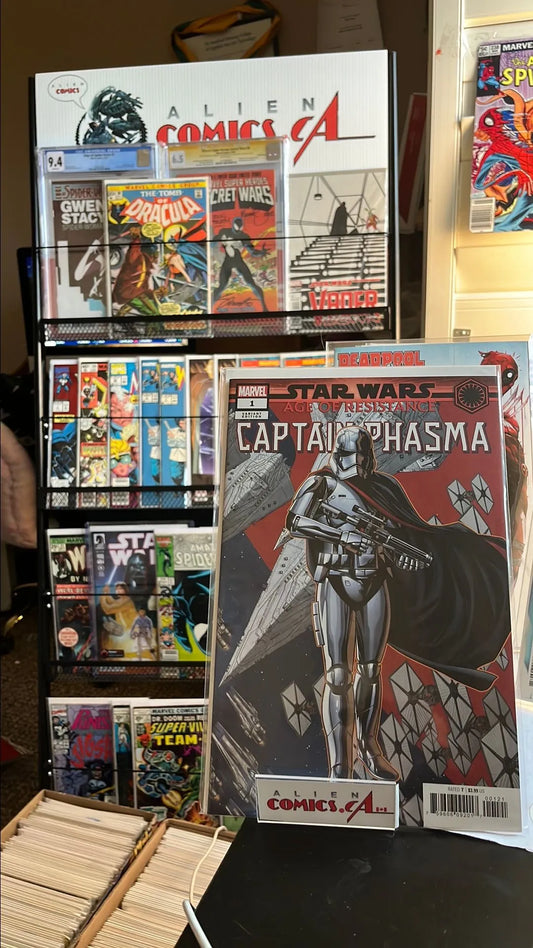 Age of Resistance (#1M Captain Phasma McKone Puzzle Piece Variant NM)