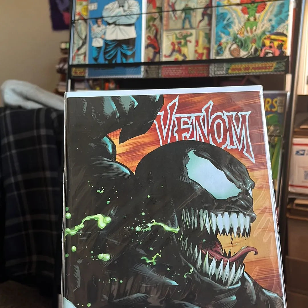 Venom (#33 LGY198 Ryan Stegman Variant NM)
