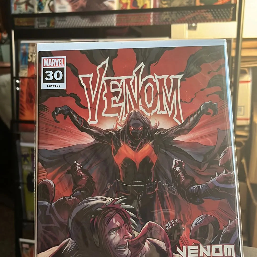 Venom (#30 LGY195 Geoff Shaw Variant NM)