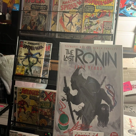 Teenage Mutant Ninja Turtles: Last Ronin Lost Years (#1 Signed and Raphael Remarque by Aaron Bartling w/COA Signed w/Remarque NM)