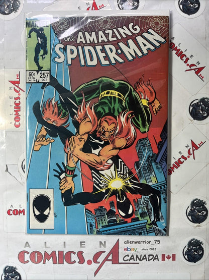 AMAZING SPIDER-MAN 257 Marvel 1984 2nd app Puma Manufacturing ERROR Double Cover