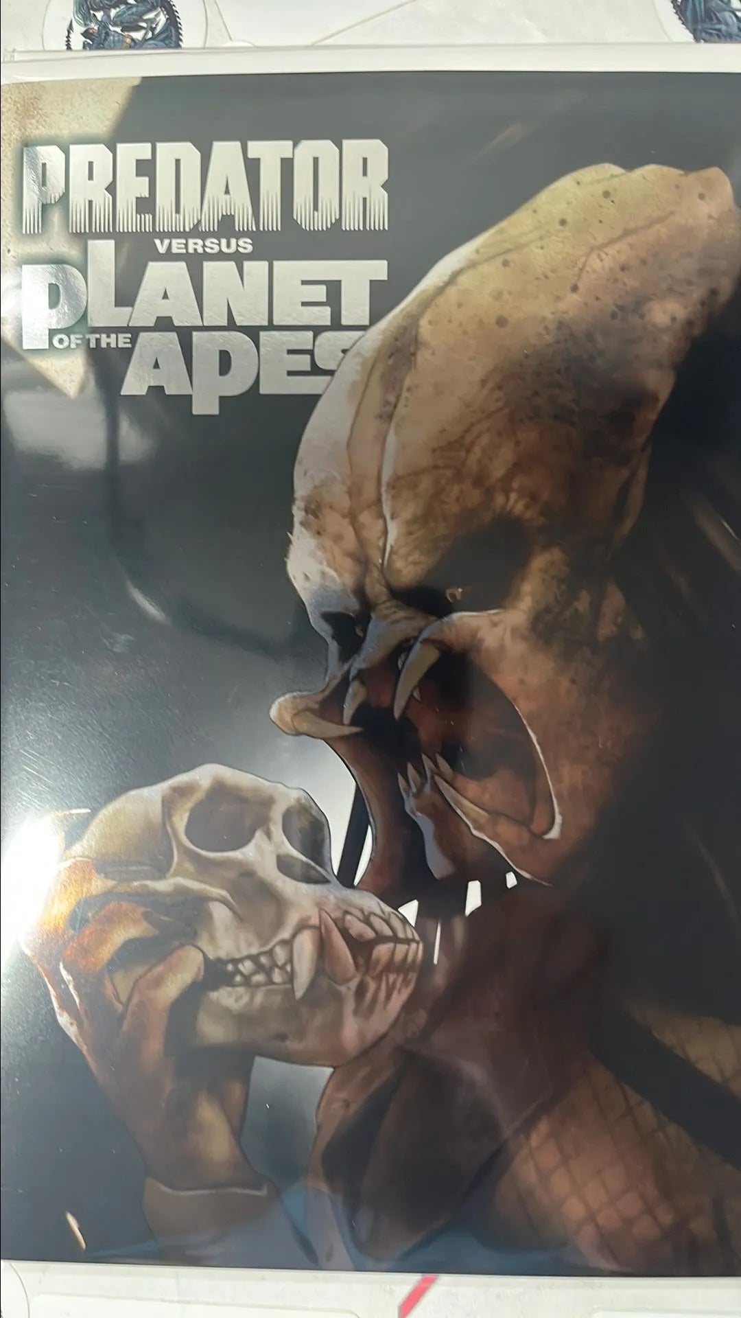 PREDATOR vs. The Planet of the Apes (#1F Marvel 2026 Ben Oliver Ape Skull Trophy Foil Variant NM)