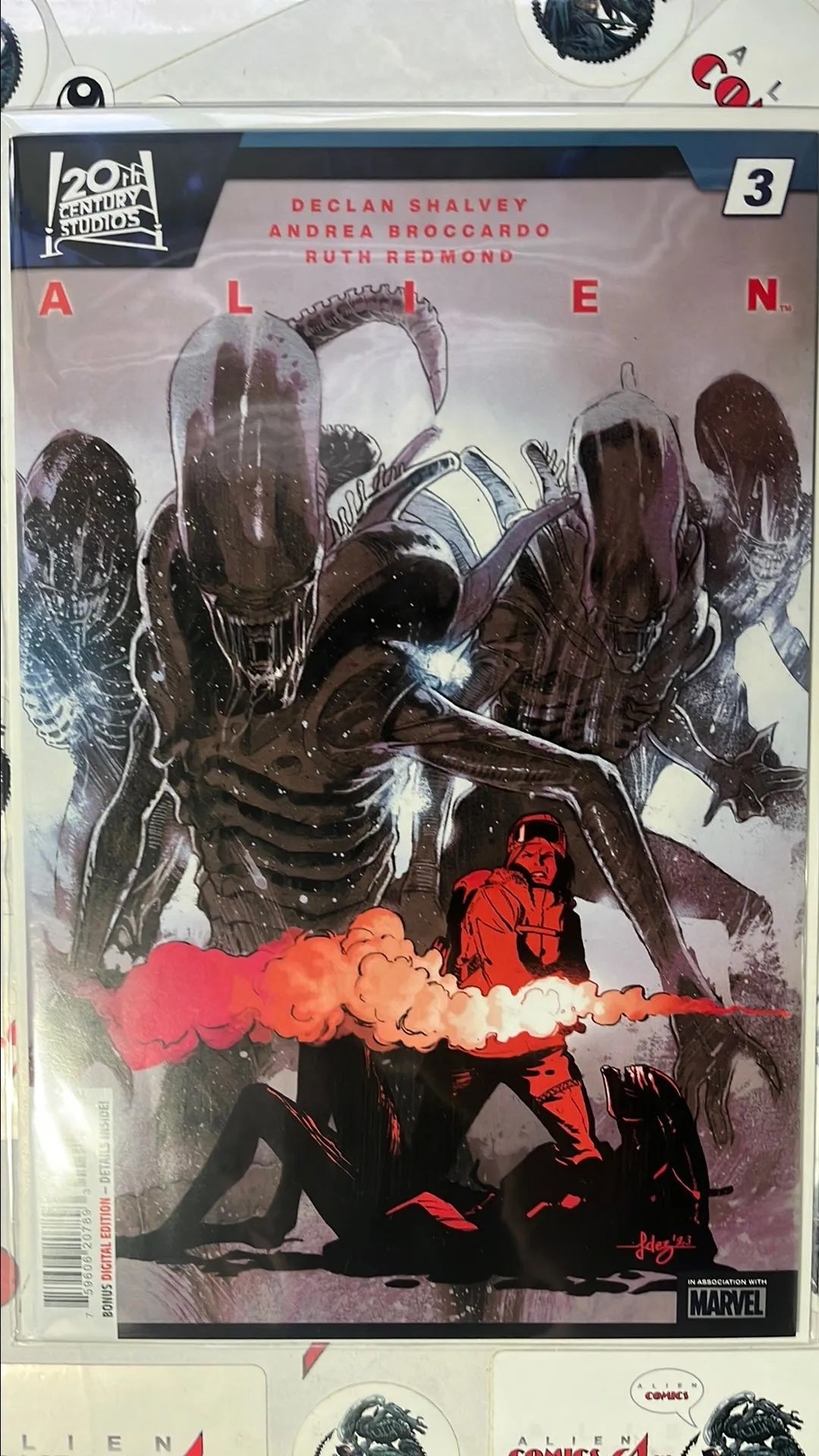 ALIEN (#3 Marvel 2024 Javi Fernandez Cover Aliens with Woman and Dead Alien NM)