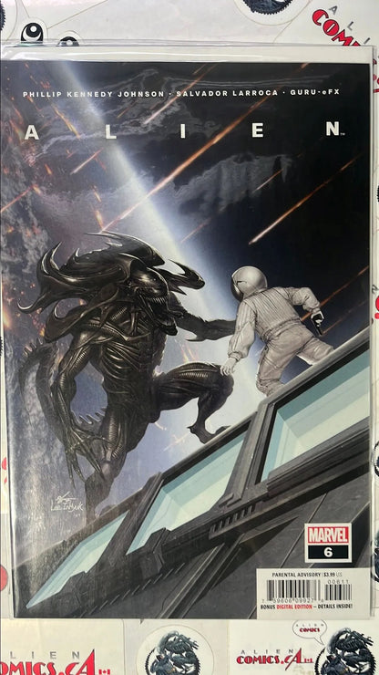 ALIEN (#6 Marvel 2021 InHyuk Lee Cover Alien Queen vs. Astronaut outside of ship NM)