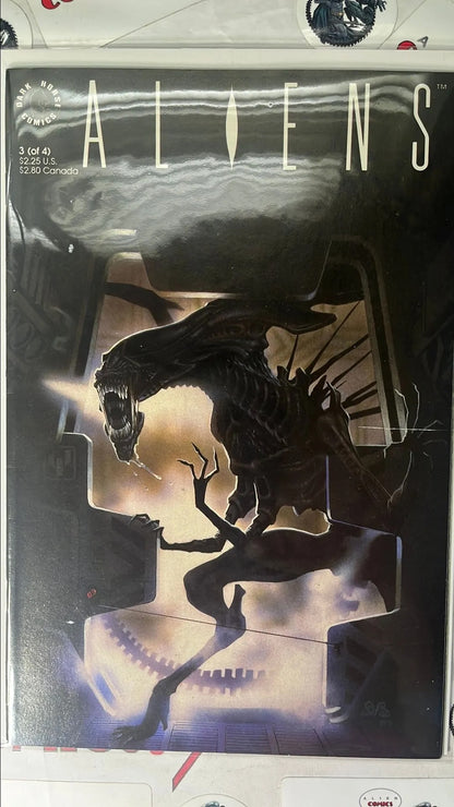ALIENS: Volume 2 (#3 Dark Horse Comics 1991 Queen At Elevator Door NM-)