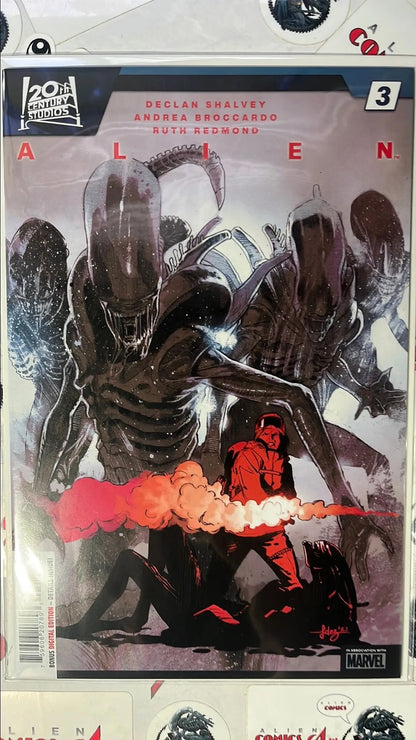 ALIEN (#3 Marvel 2024 Javi Fernandez Cover Aliens with Woman and Dead Alien NM)