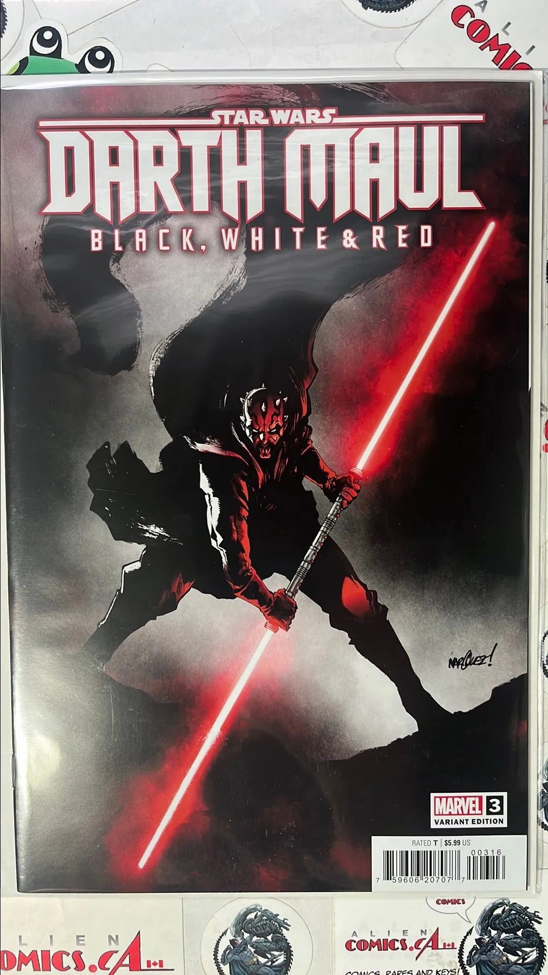 Darth Maul: Black, White & Red (#3M Marvel 2024 David Marquez 1:25 Variant Double-Bladed Lightsaber HTF NM)