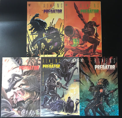 ALIENS vs. PREDATOR: Volume 1 Dark Horse Comics 1990 5-Book Lot Rare HIGH GRADE - aliencomics.ca